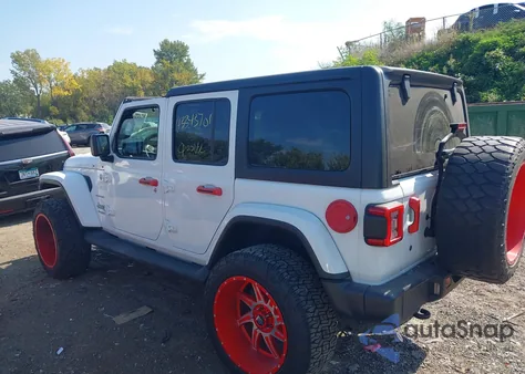 2018 Jeep Wrangler Unlimited Sahara 4X4 from USA, damaged, VIN 1C4HJXEG7JW174936
